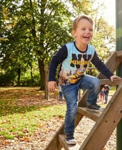 minions wolrd boy long sleeve t shirt bykidstv