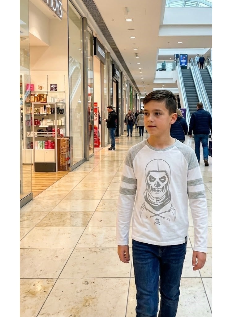 Fortnite Skull Tropper Boy T-Shirt by kidstv 100%cotton