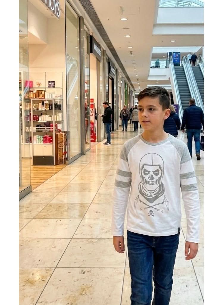 Fortnite Skull Trooper White Long-Sleeve T-Shirt for Boys - photo 2 - KIDS Tv Egypt